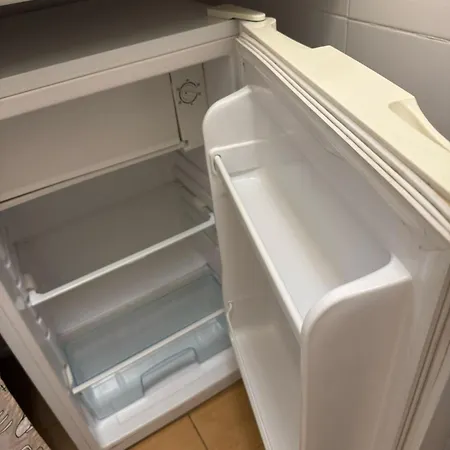 Great Near Coliseum *