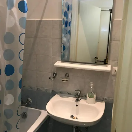 Great Near Coliseum Апартаменты Рим